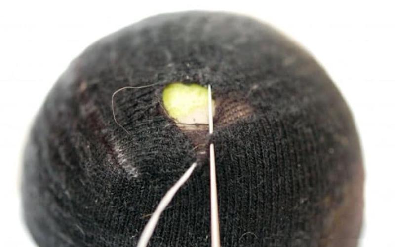 Inserting the thread