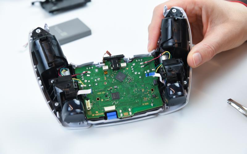 Controller weer in elkaar zetten